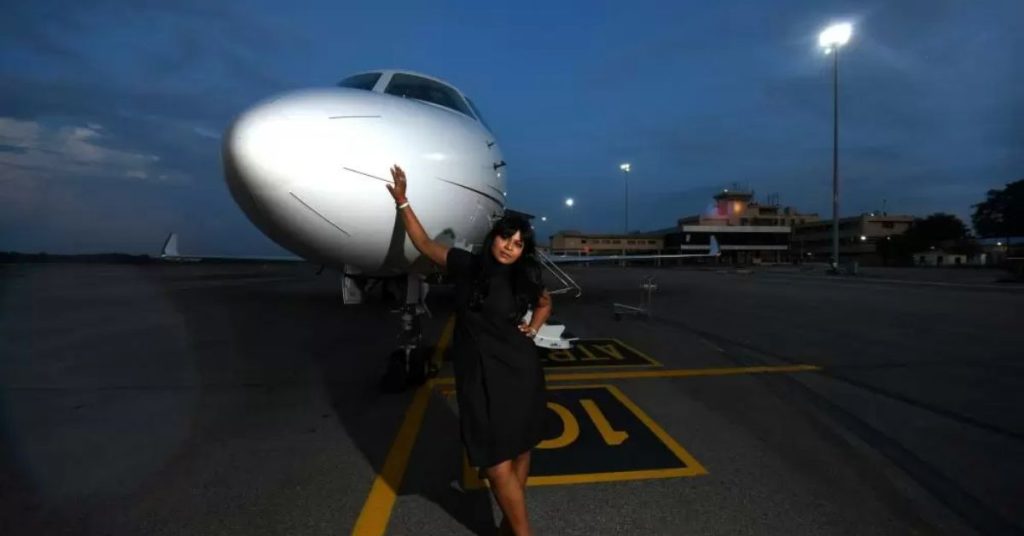 Who owns 10 private jets